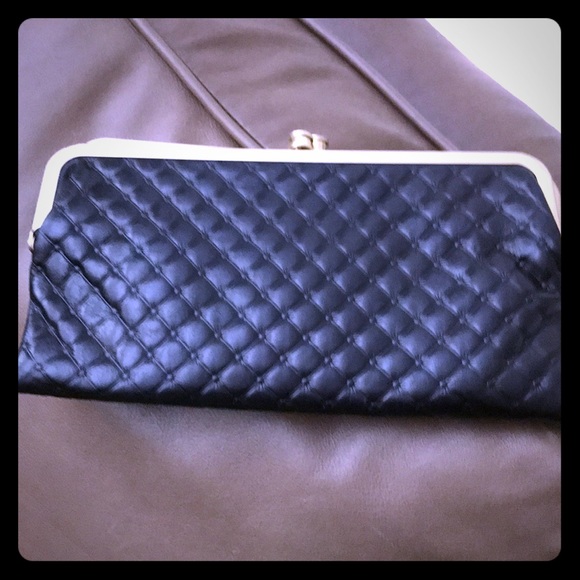 HOBO Handbags - Stunning wristlet/large wallet